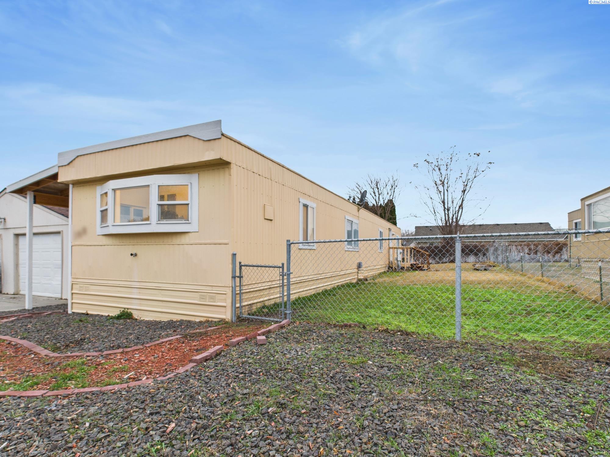 2105 N Steptoe St # 168