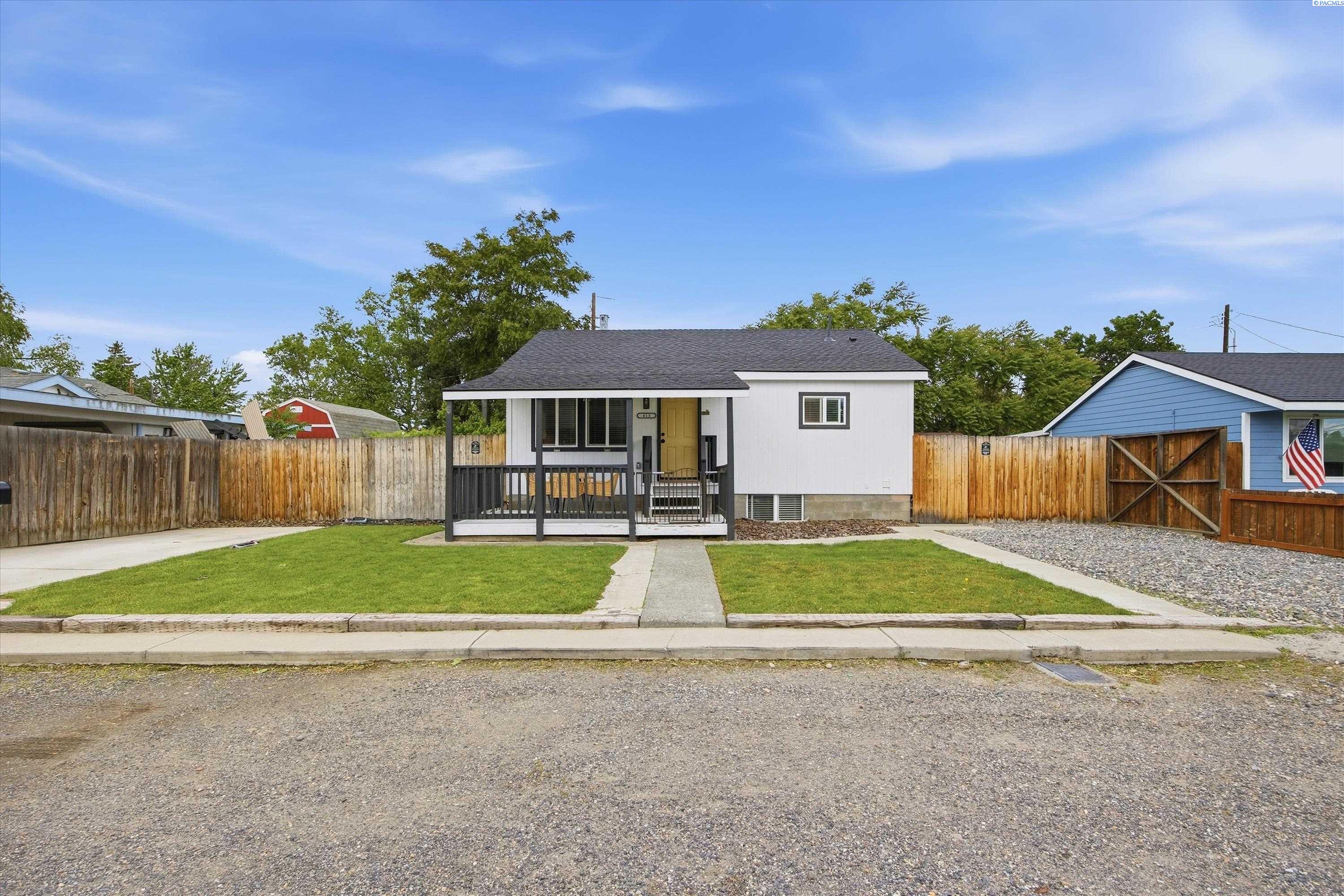 413 Snow Ave