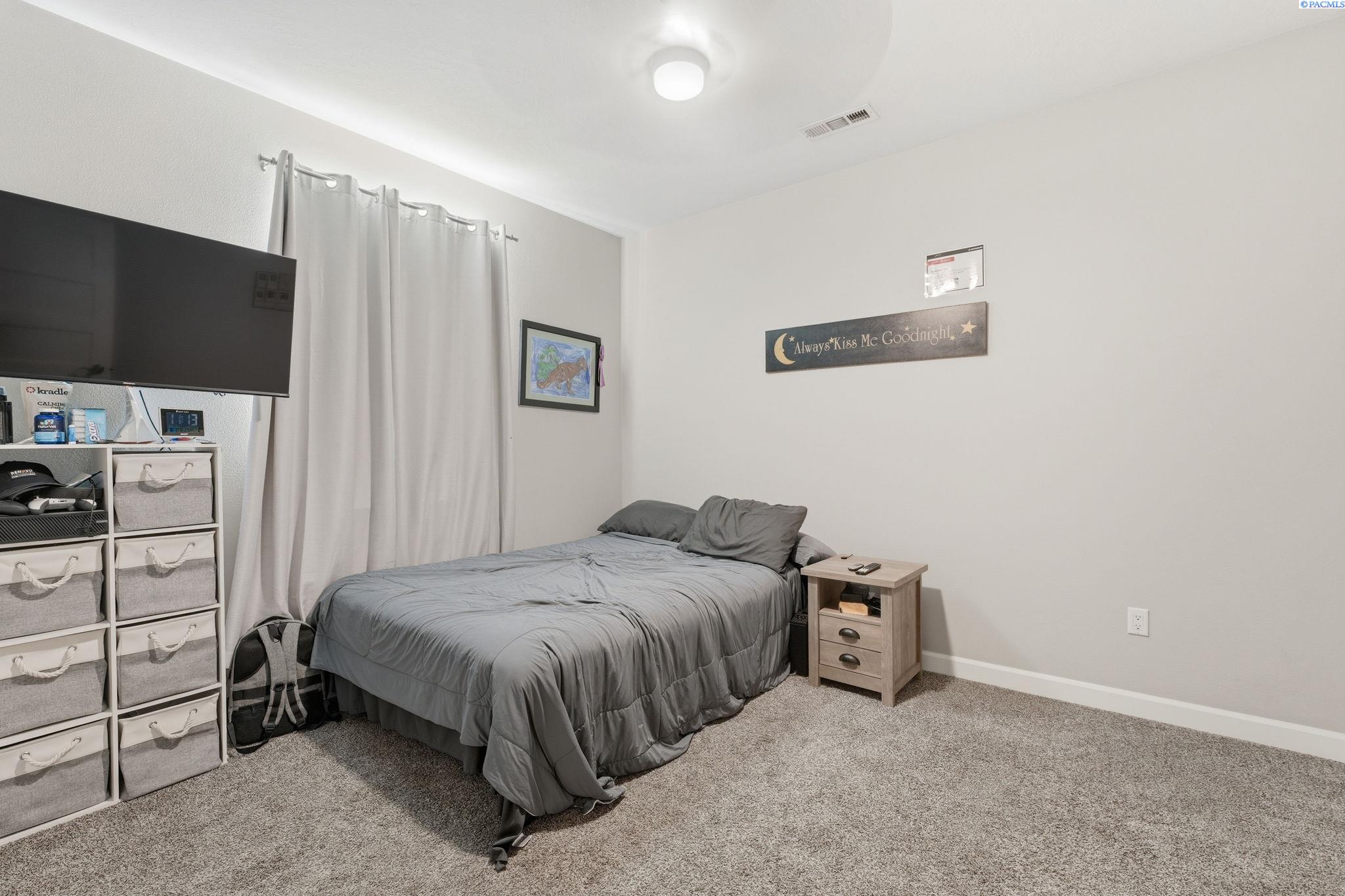 1500 Steele ct
