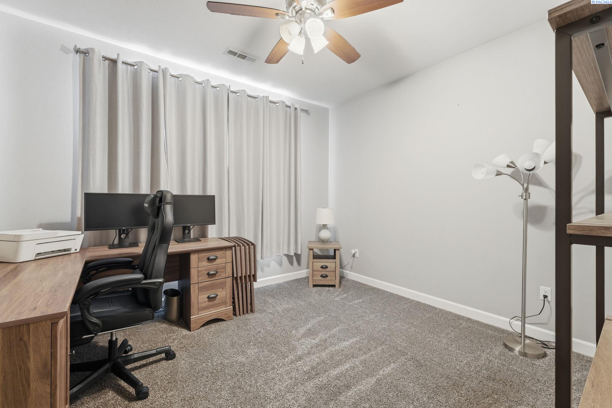 1500 Steele ct