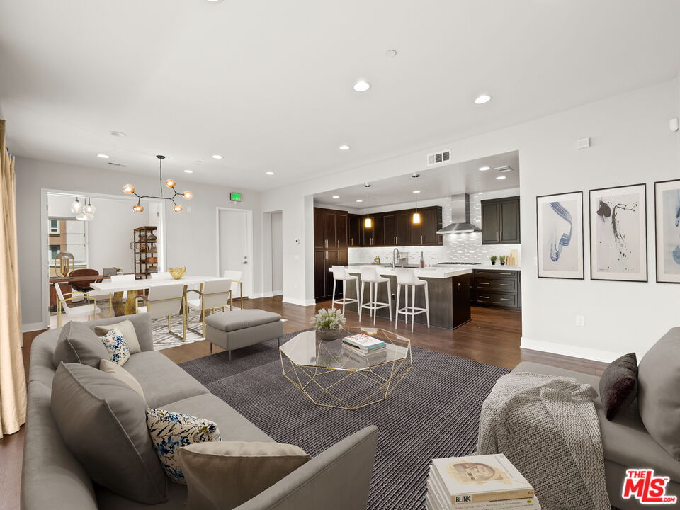 5695 GOLDENEYE CT Unit: 2