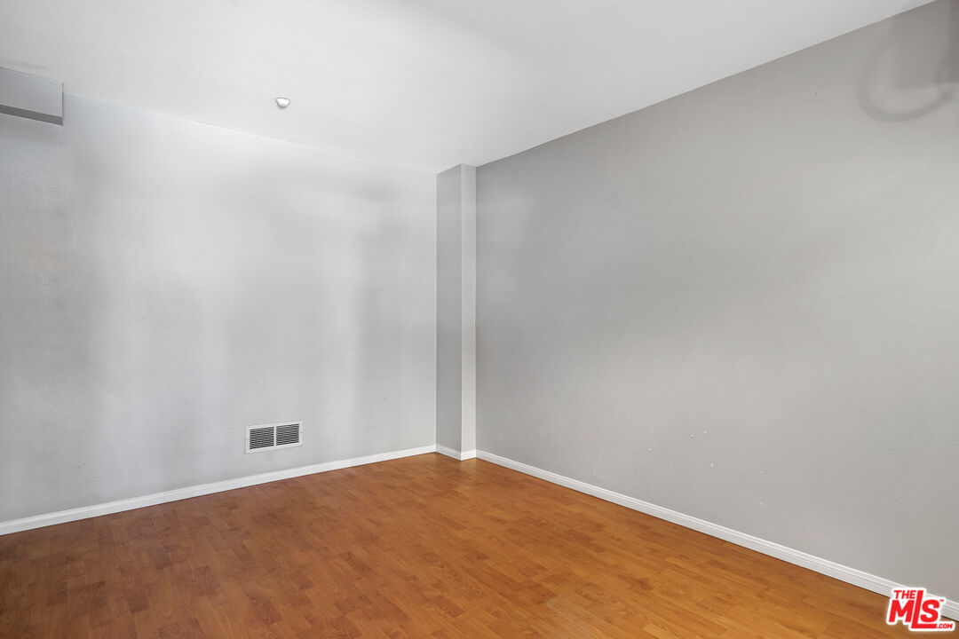 6020 CELEDON CRK Unit: 9