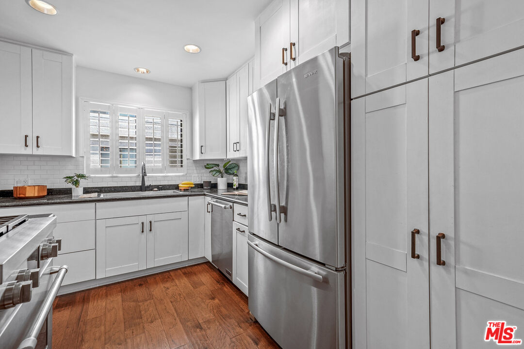 4370 Troost Ave Unit: 201