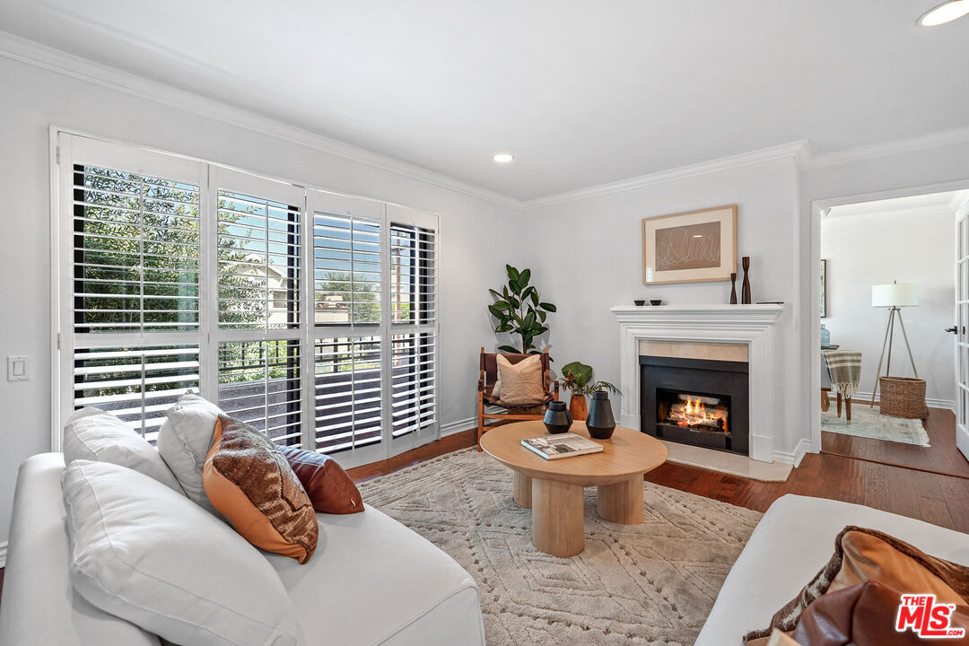 4370 Troost Ave Unit: 201