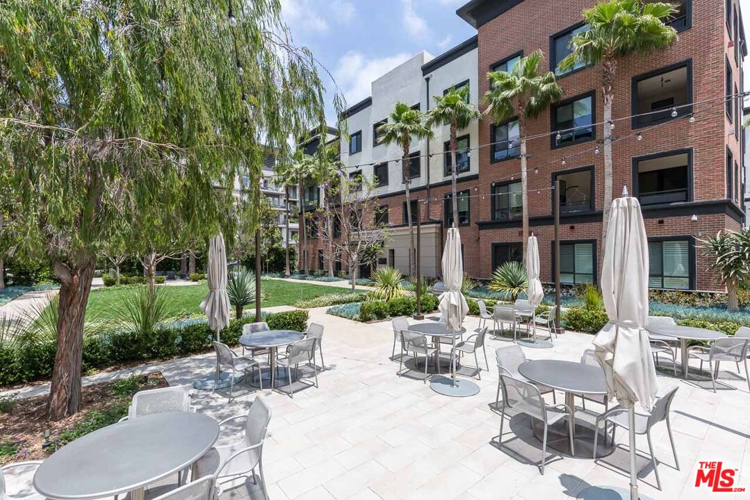 12526 W Fielding Cir Unit: 5