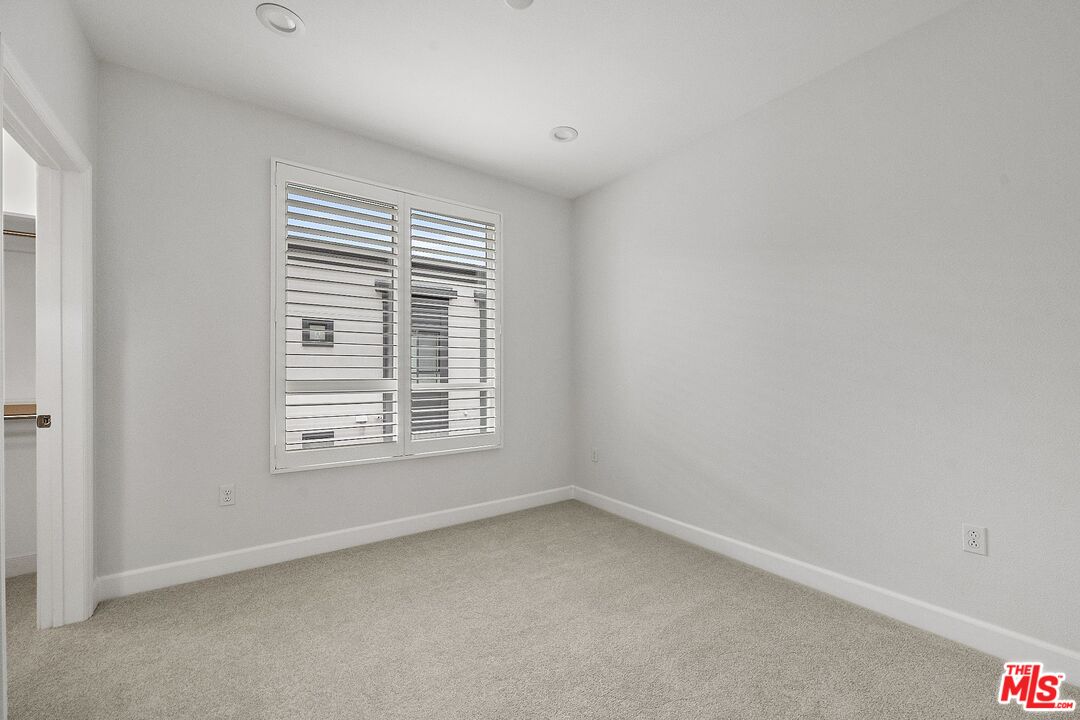 12526 W Fielding Cir Unit: 5