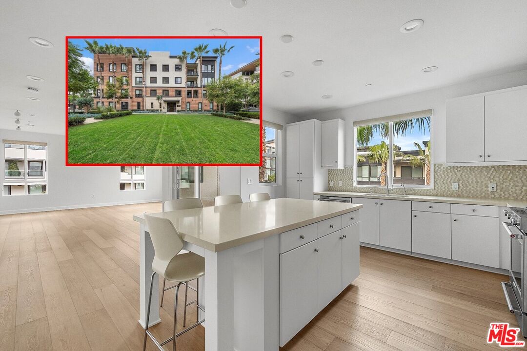 12526 W Fielding Cir Unit: 5