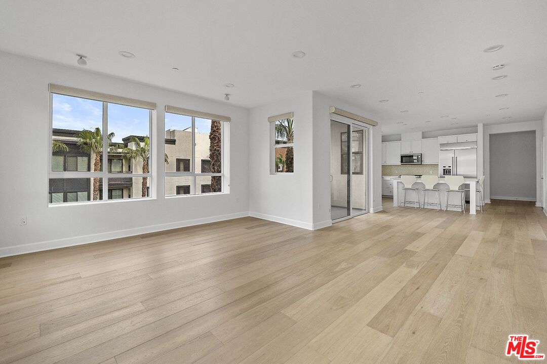 12526 W Fielding Cir Unit: 5