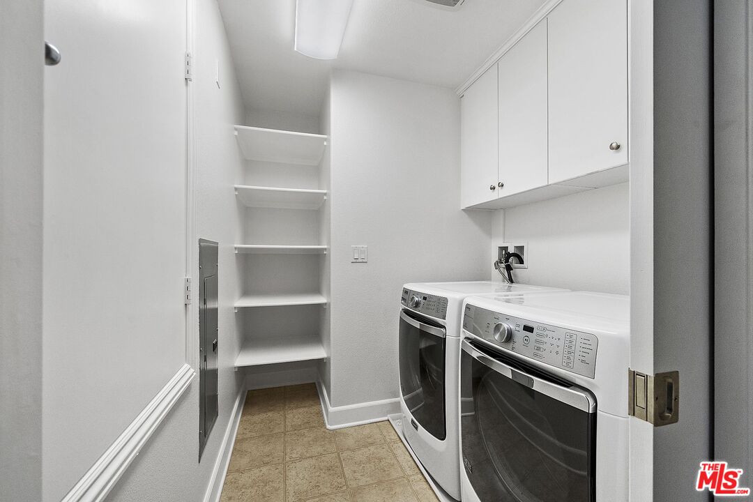 12526 W Fielding Cir Unit: 5