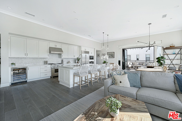 5827 Meadowlark PL Unit: 3