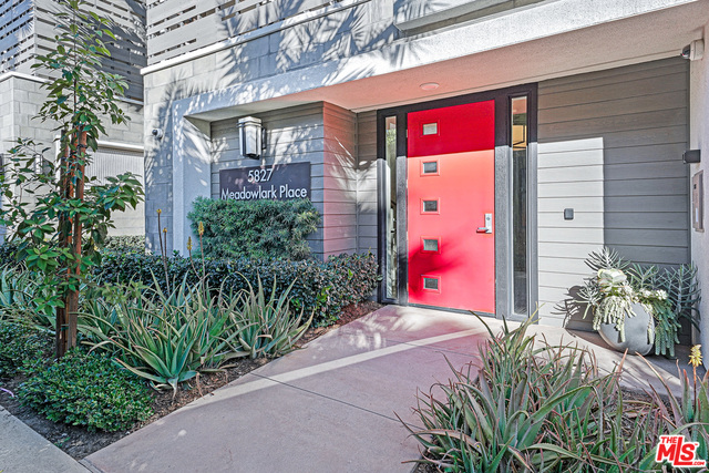 5827 Meadowlark PL Unit: 3