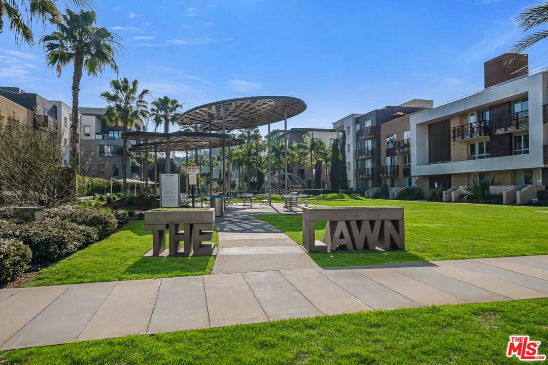 6241 W CRESCENT PARK Unit: 106