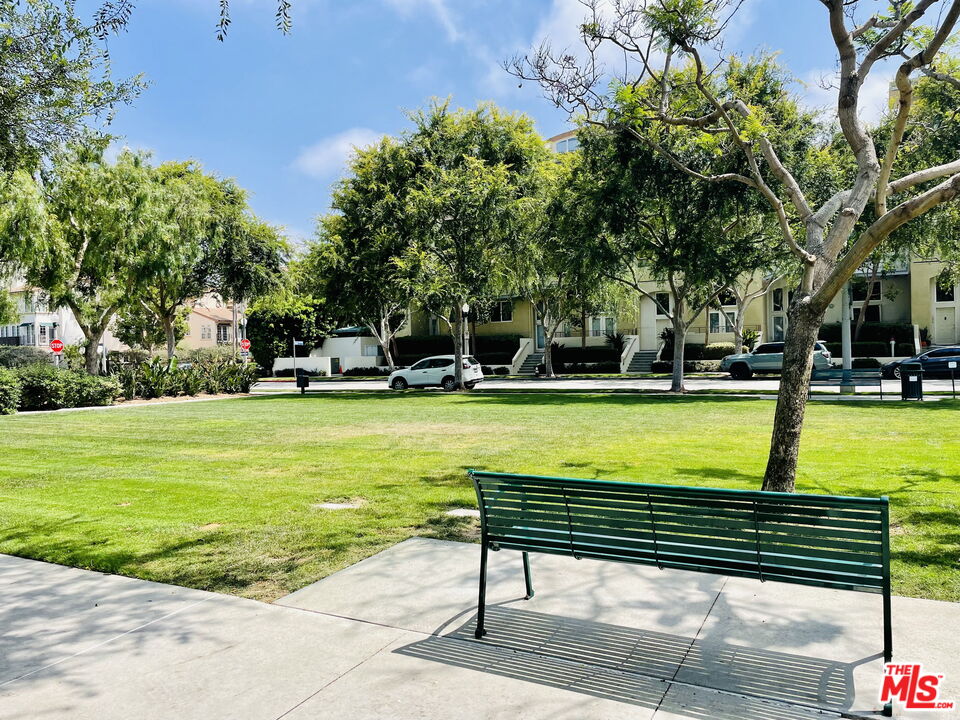 6241 W CRESCENT PARK Unit: 106