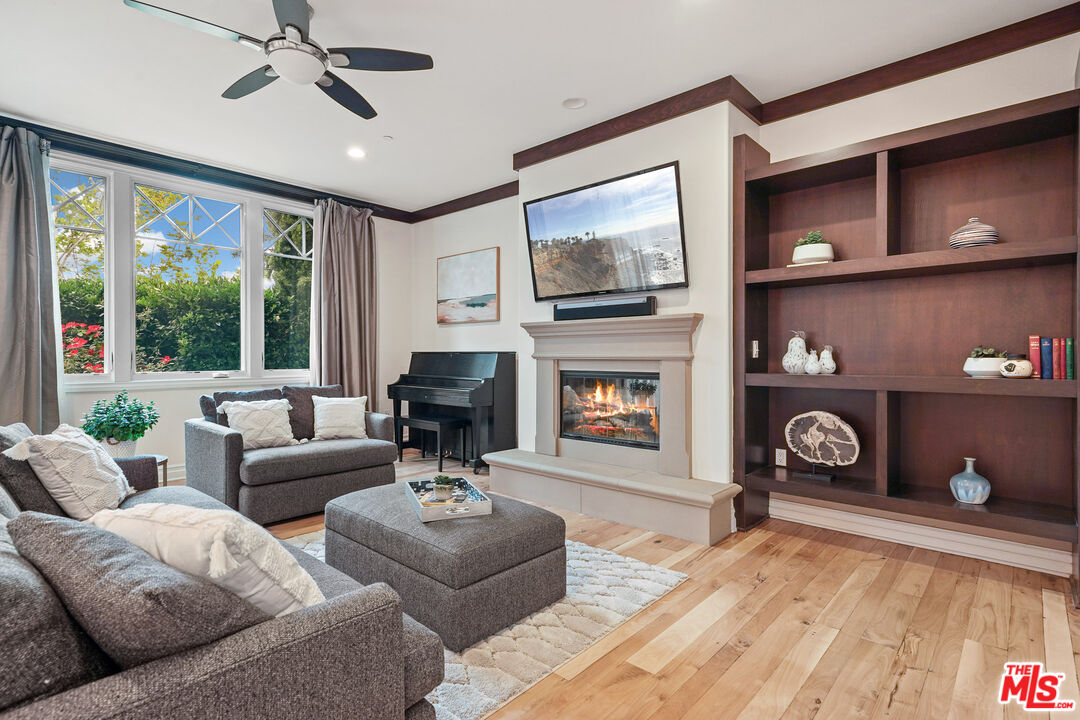 6241 W CRESCENT PARK Unit: 106