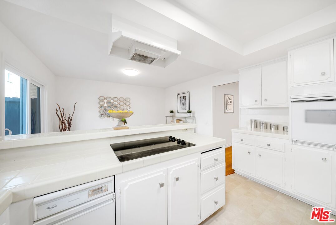 1155 11th St Unit: 6