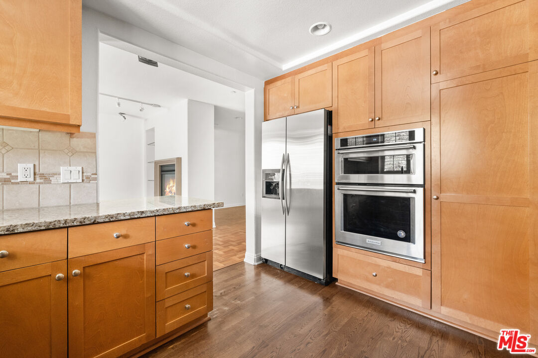 5831 Seawalk Dr Unit: 133