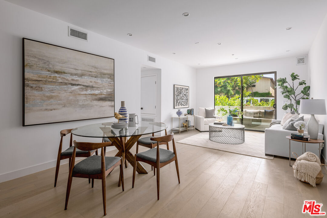 1123 S Shenandoah St Unit: 402