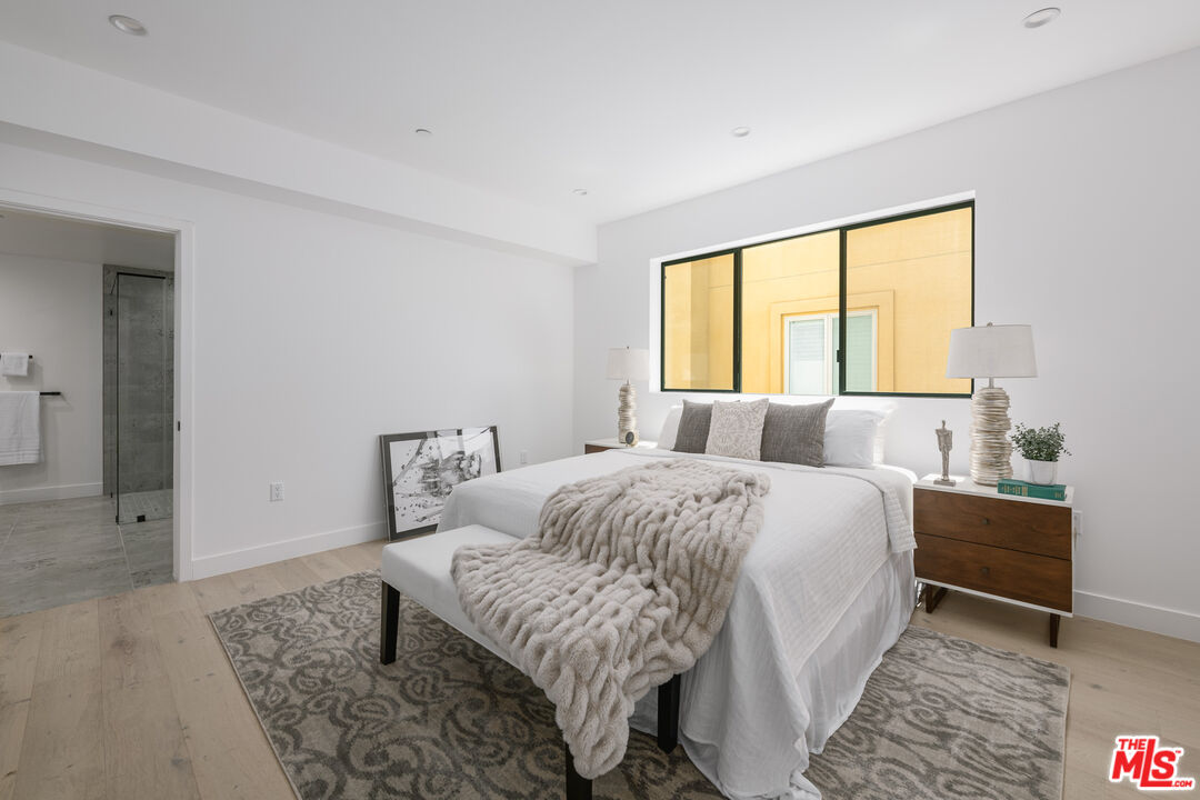 1123 S Shenandoah St Unit: 402