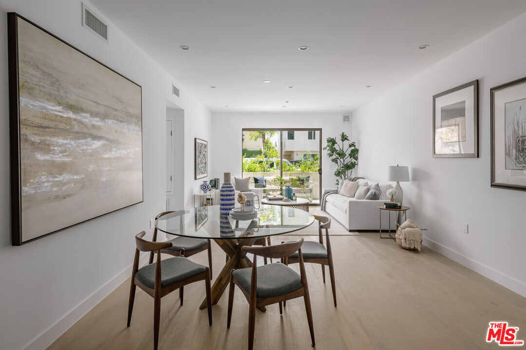 1123 S Shenandoah St Unit: 402