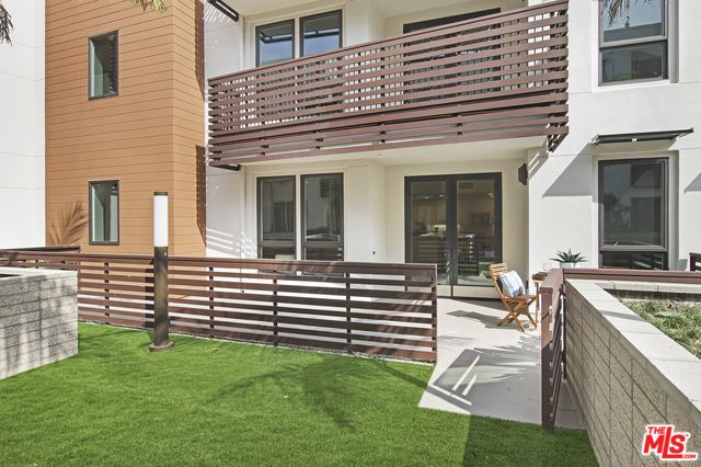 6030 Seabluff DR Unit: 319