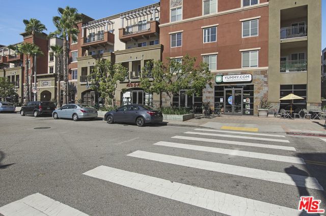 6030 Seabluff DR Unit: 319