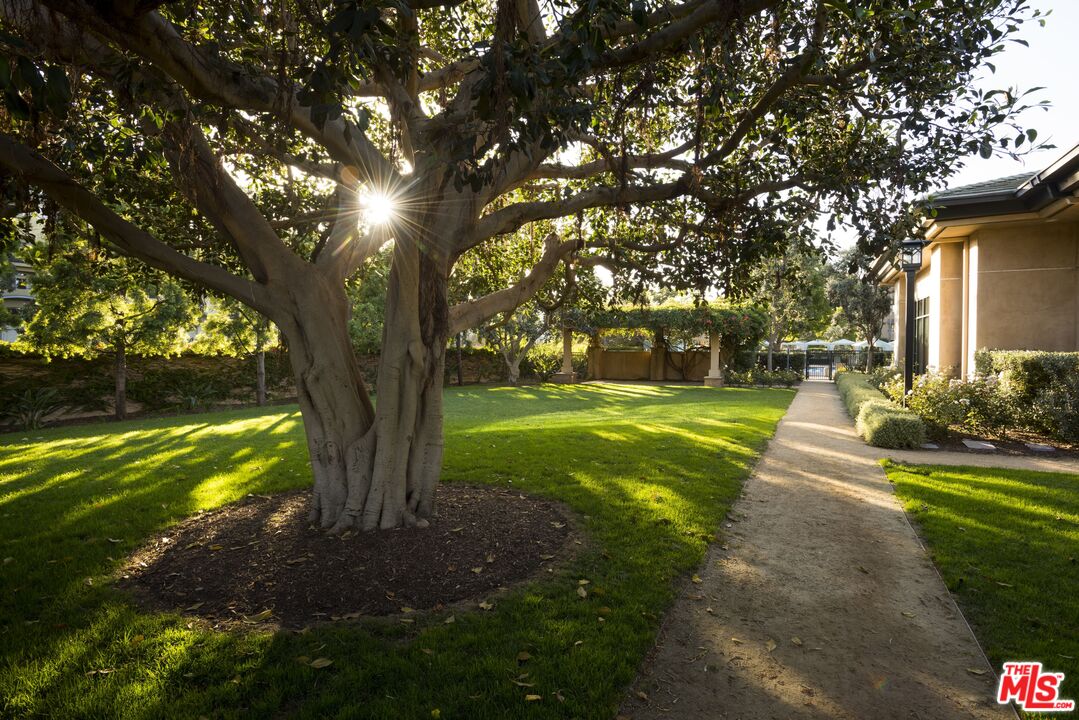 13044 Pacific Promenade Unit: 424