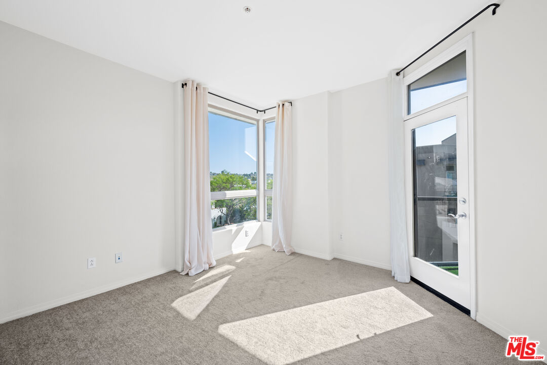 13044 Pacific Promenade Unit: 424