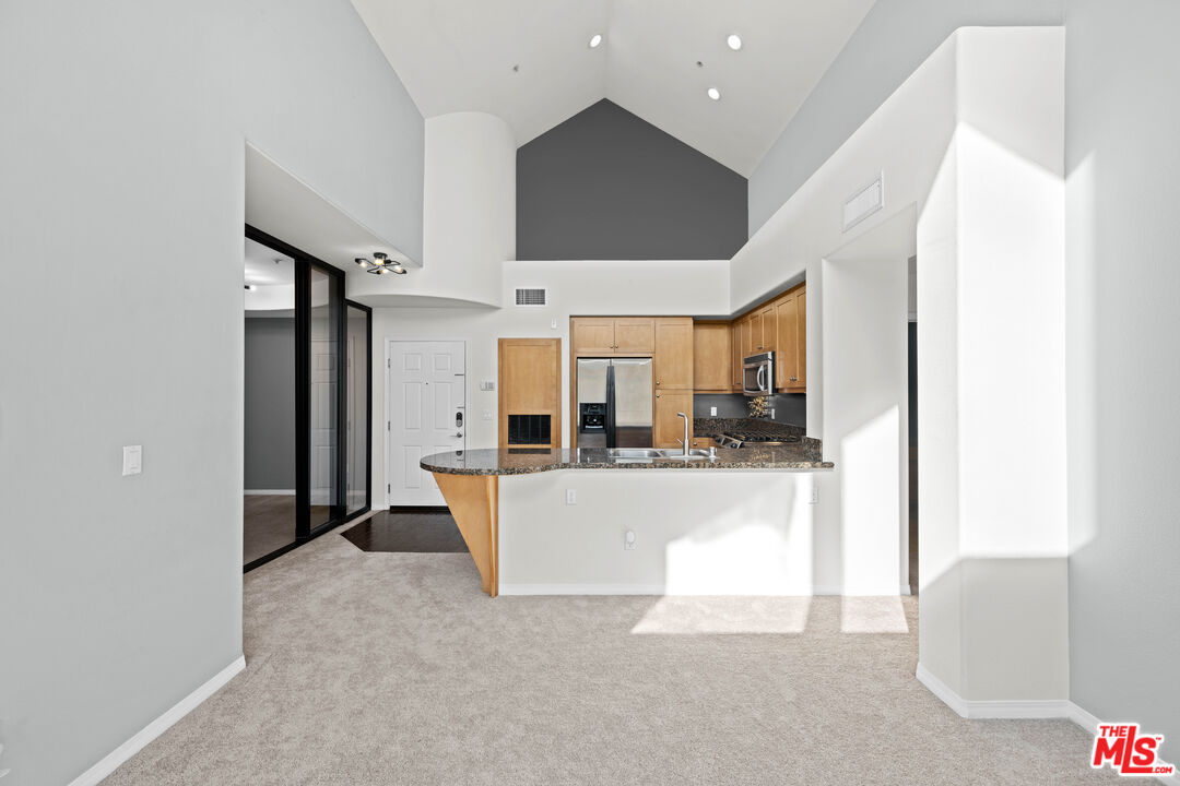 13044 Pacific Promenade Unit: 424