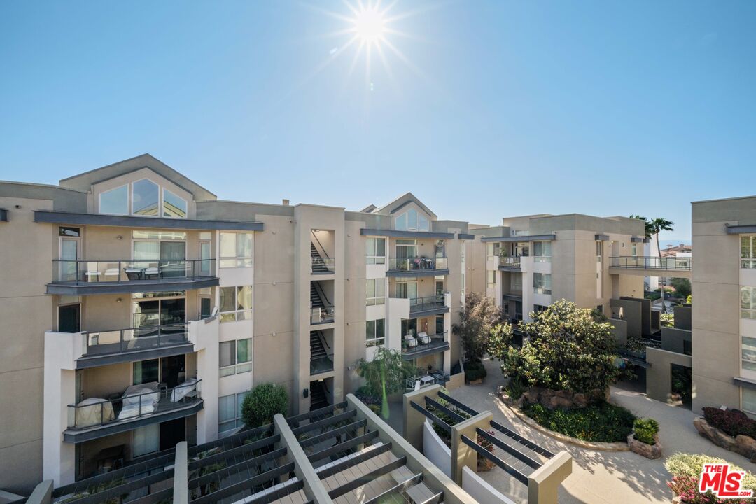 13044 Pacific Promenade Unit: 424