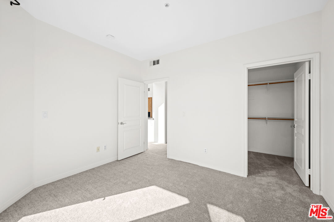 13044 Pacific Promenade Unit: 424