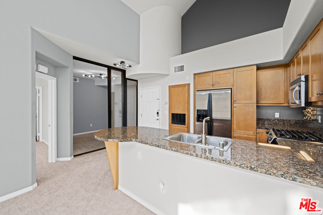 13044 Pacific Promenade Unit: 424