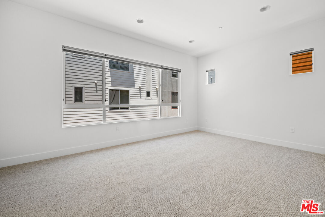 12492 Osprey Ln Unit: 1