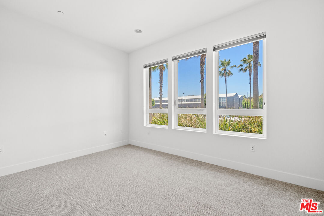 12492 Osprey Ln Unit: 1