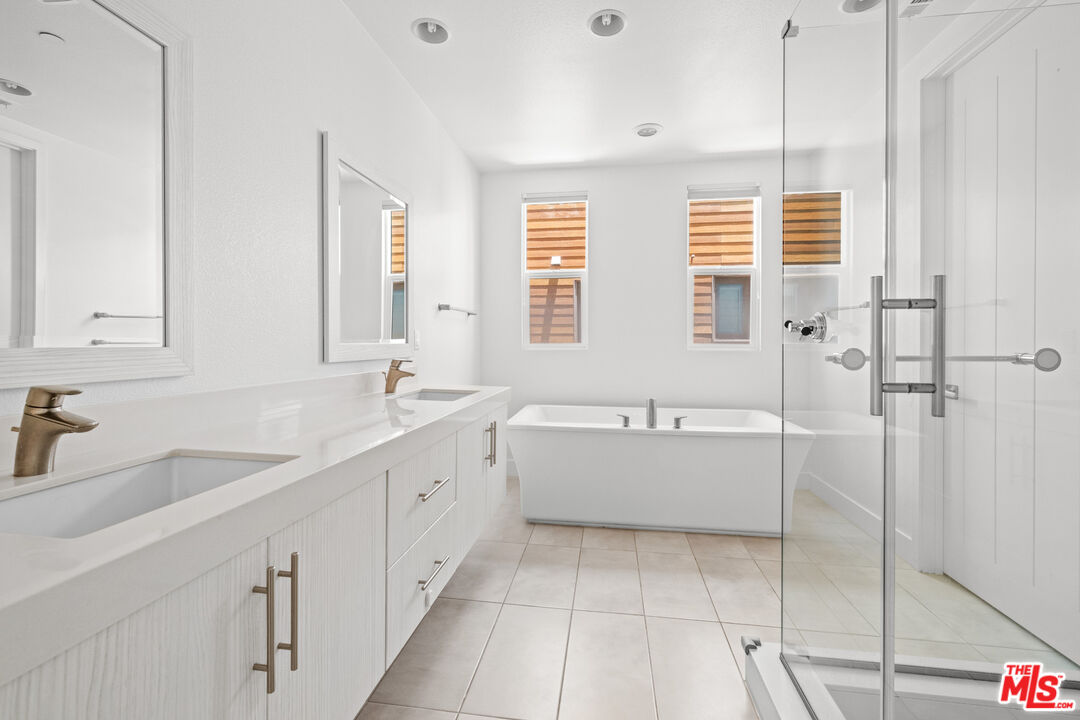 12492 Osprey Ln Unit: 1