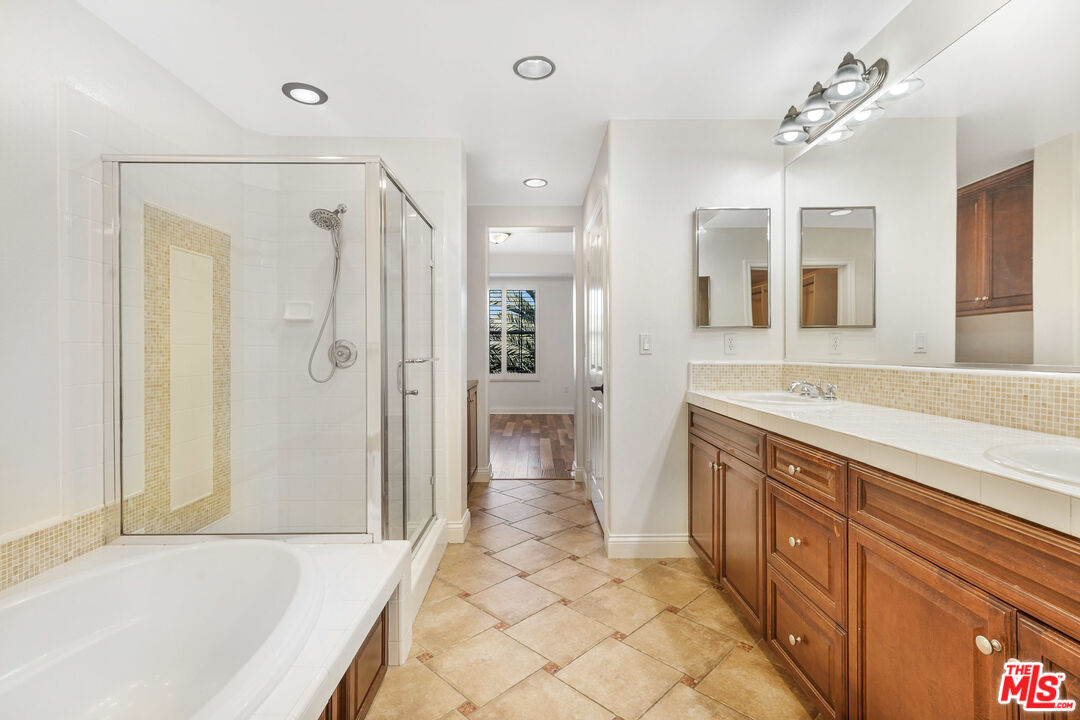 12975 AGUSTIN PL Unit: 336