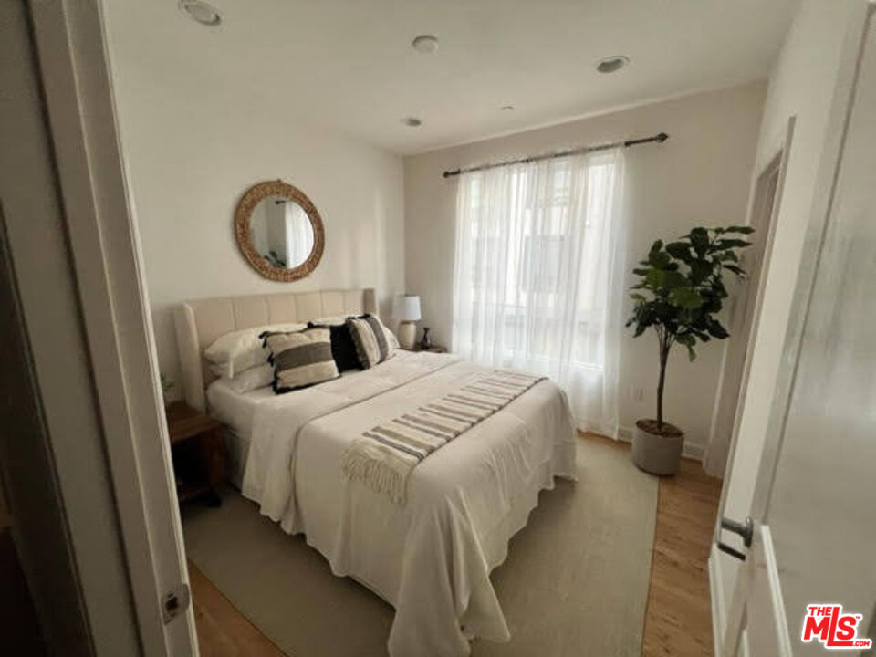 12518 W Fielding Circle Unit: 1