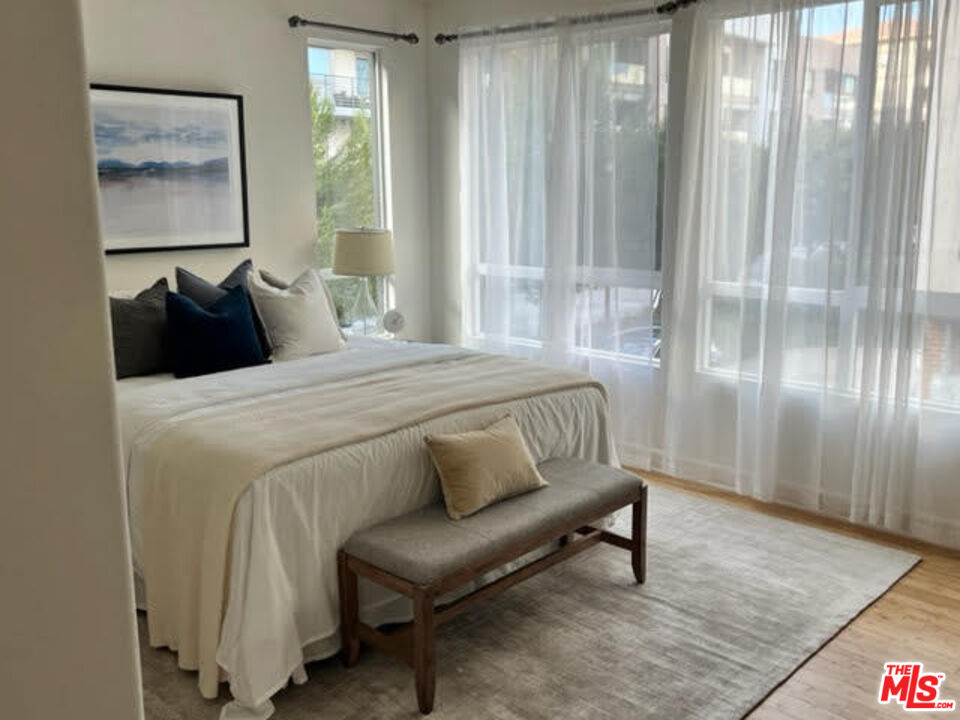 12518 W Fielding Circle Unit: 1