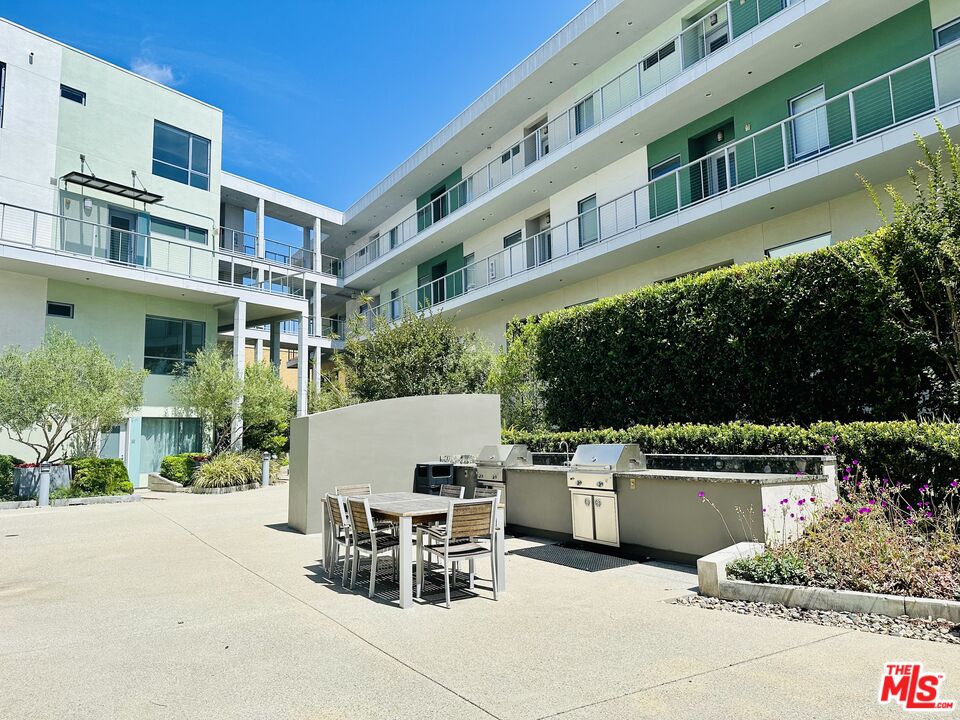 11500 Tennessee Ave Unit: 303