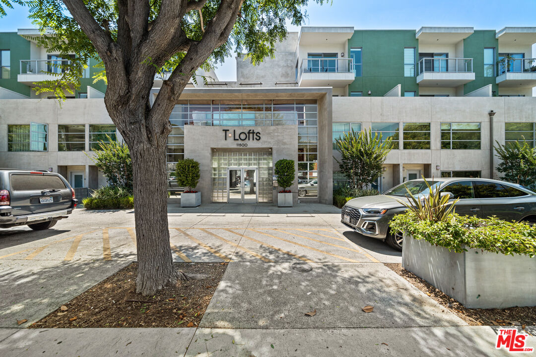 11500 Tennessee Ave Unit: 303