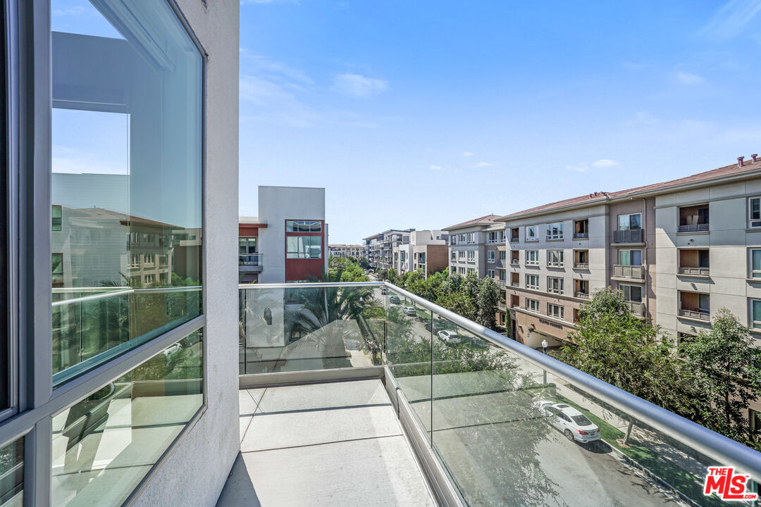 5695 Goldeneye Dr Unit: 3