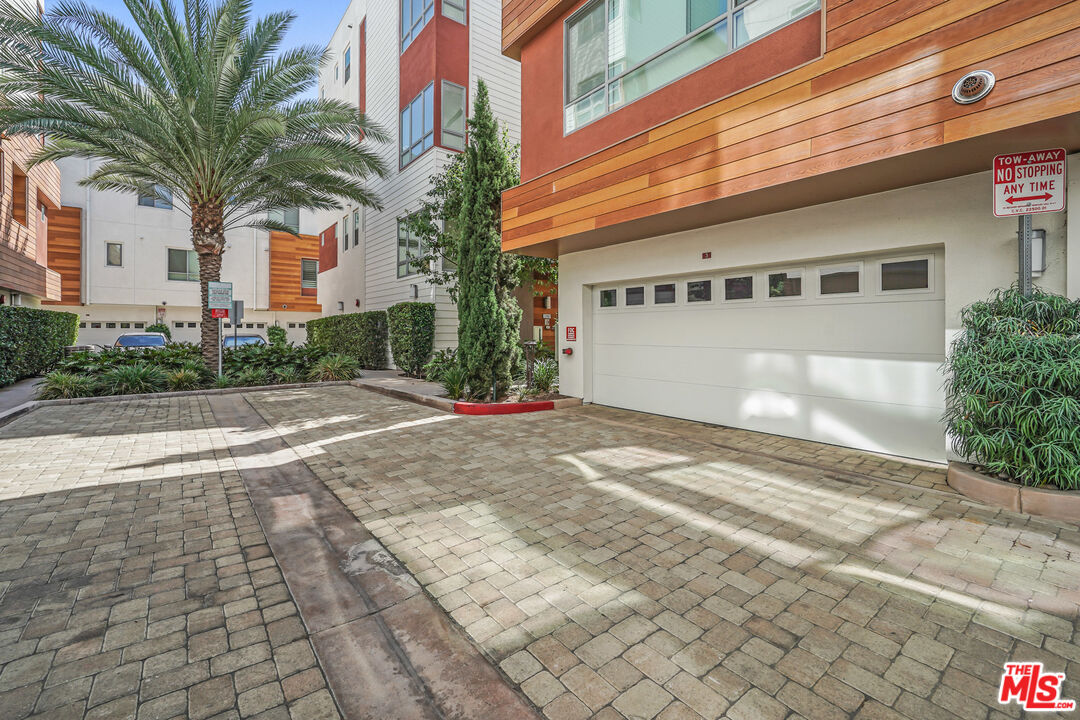 5695 Goldeneye Dr Unit: 3