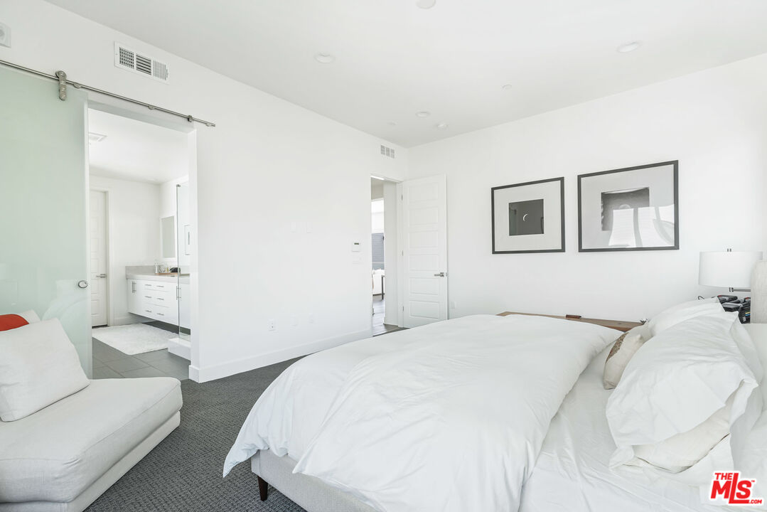 5695 Goldeneye Dr Unit: 3