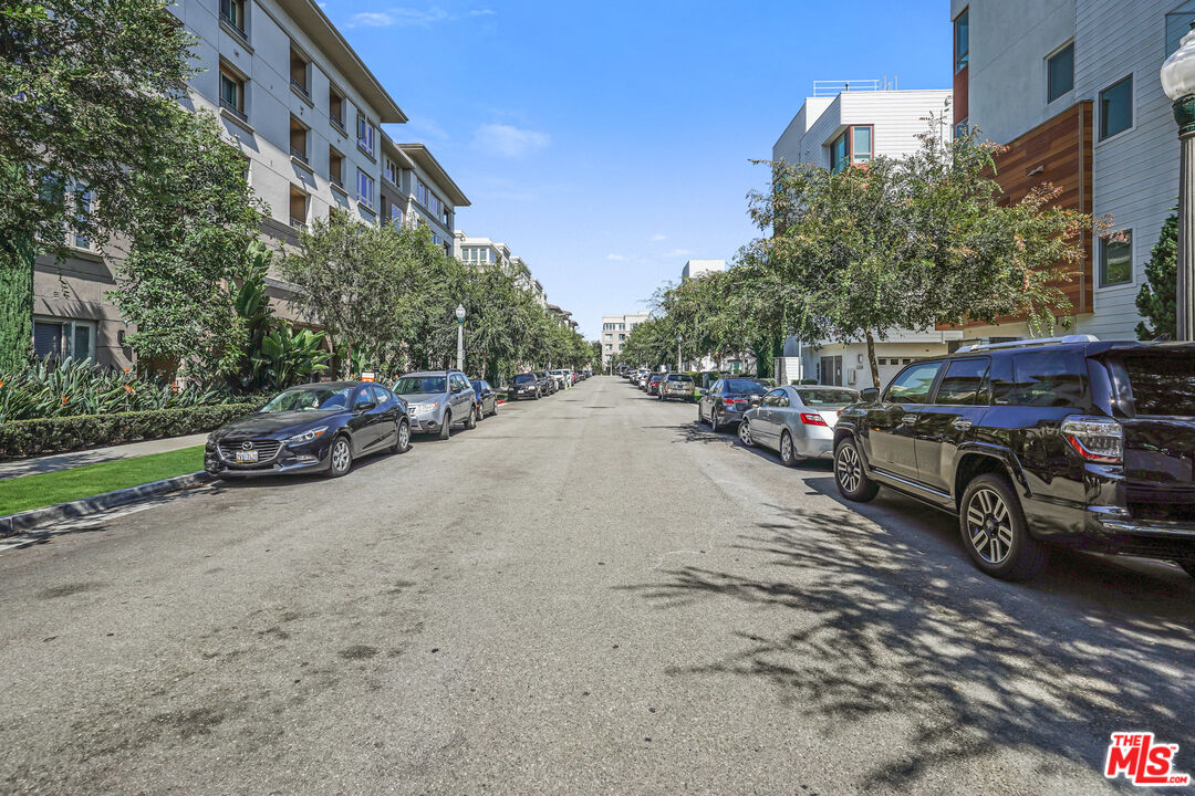 5695 Goldeneye Dr Unit: 3