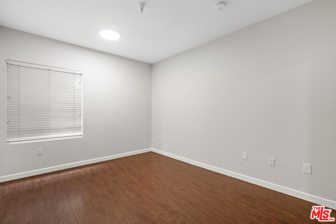 1037 Fedora St Unit: 403