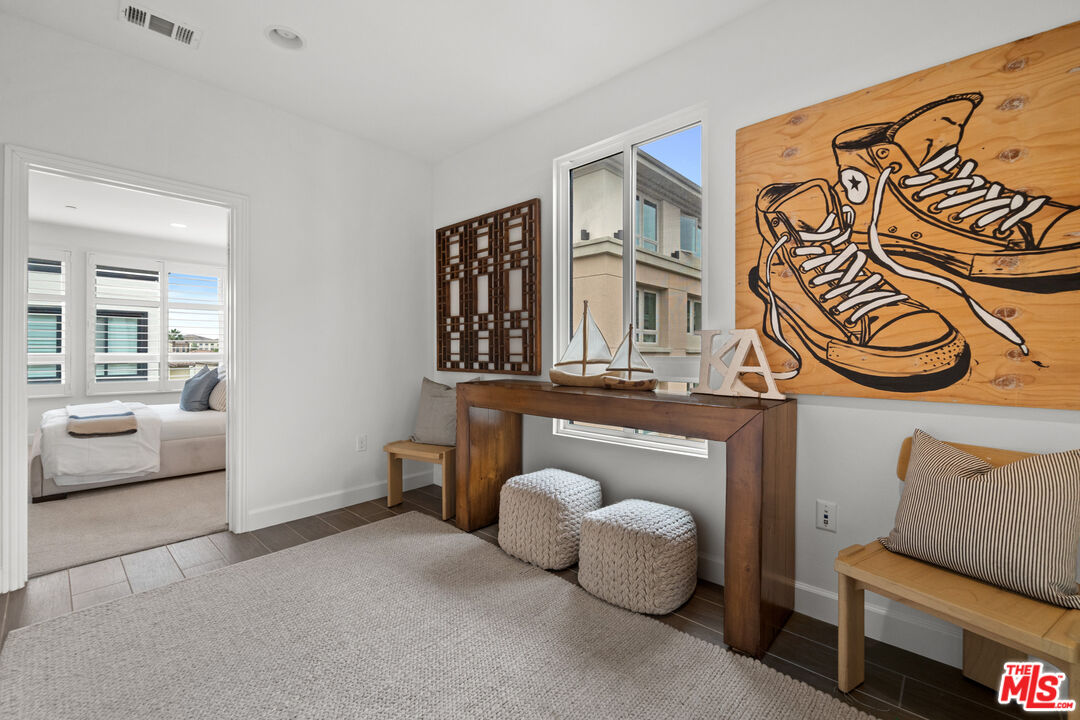 12883 Runway Rd Unit: 3