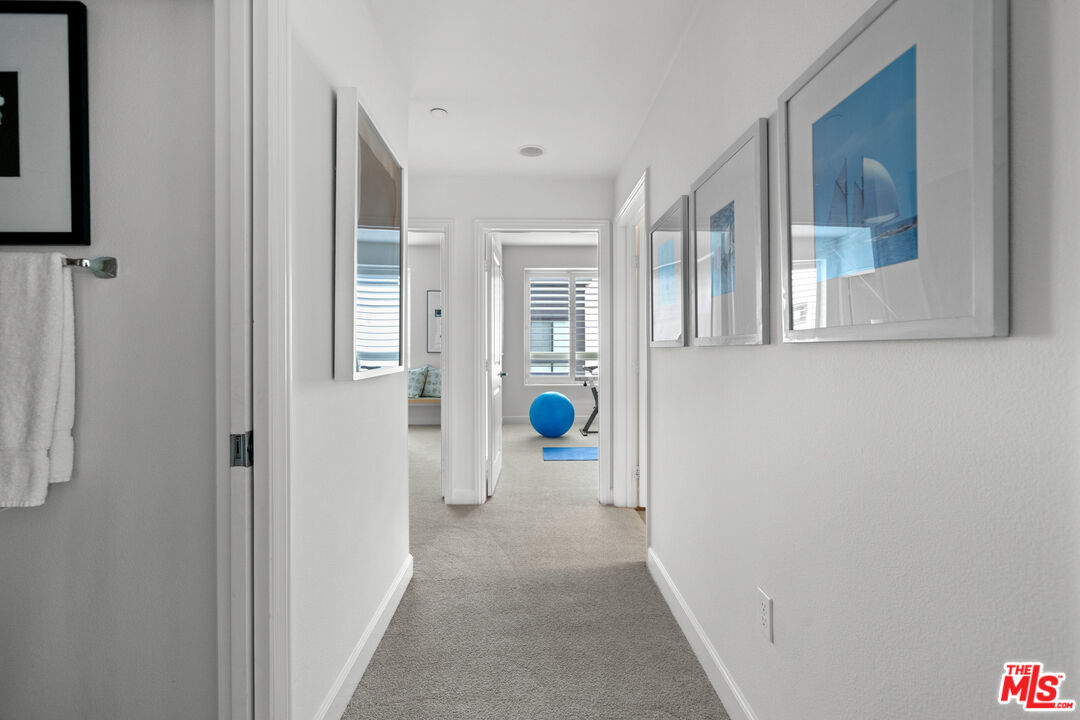 12883 Runway Rd Unit: 3