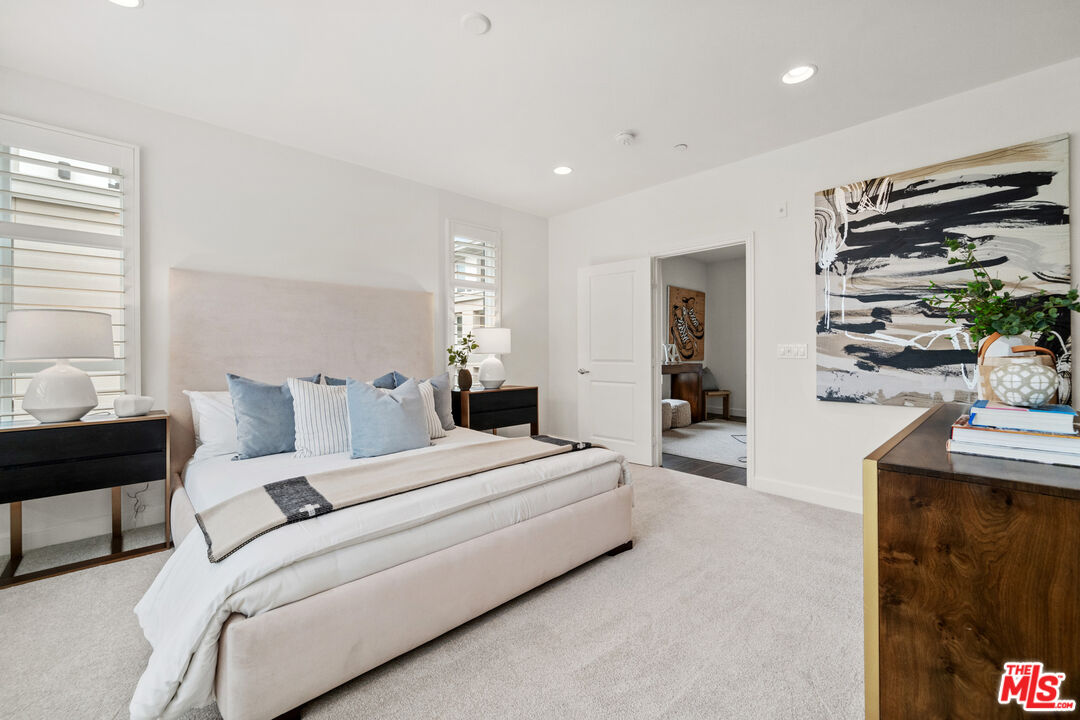 12883 Runway Rd Unit: 3