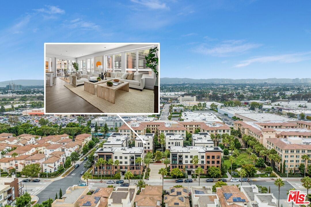 12883 Runway Rd Unit: 3