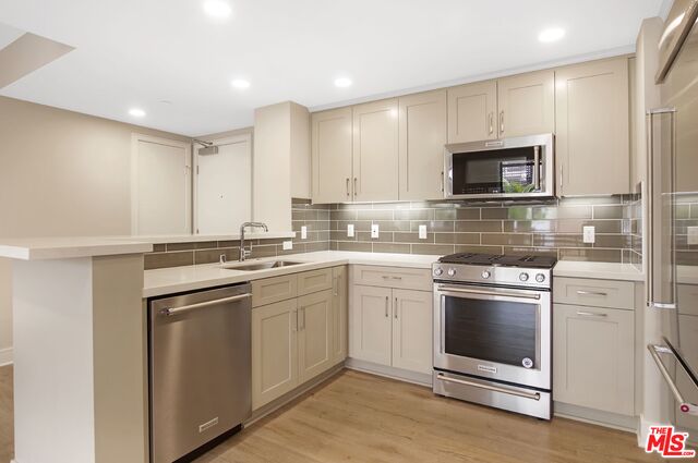 6030 Seabluff Dr Unit: 415