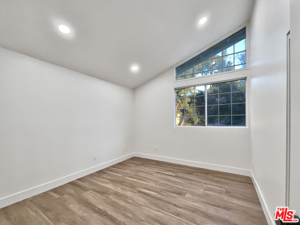 11872 Preston Trails Ave